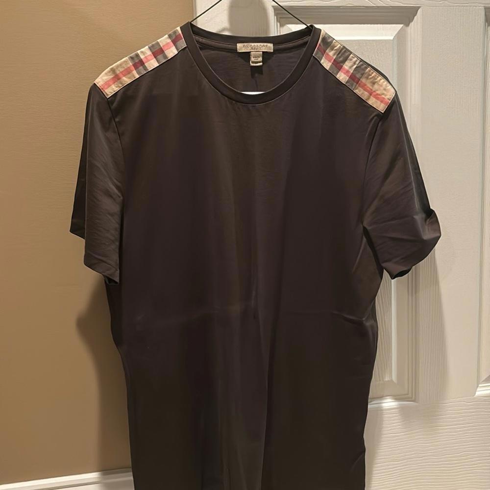 Men’s Burberry Tshirt olive